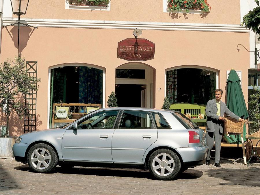  Audi A3 Sportback (8L) 2000 года  (фото 8 из 10)